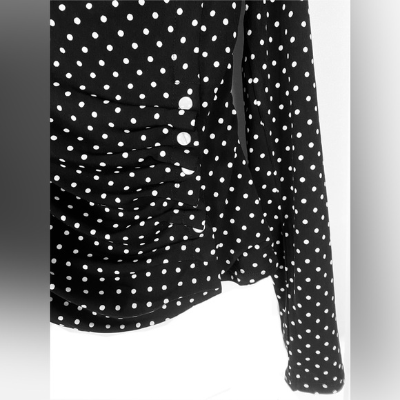 WHITE HOUSE BLACK MARKET Elegant Black and white polka dots blouse - Picture 3 of 4